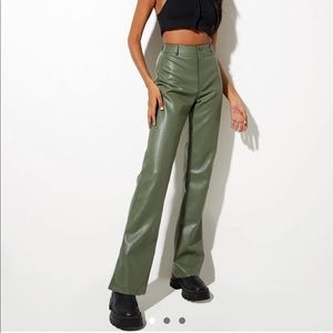 Motel rock faux leather green pants!